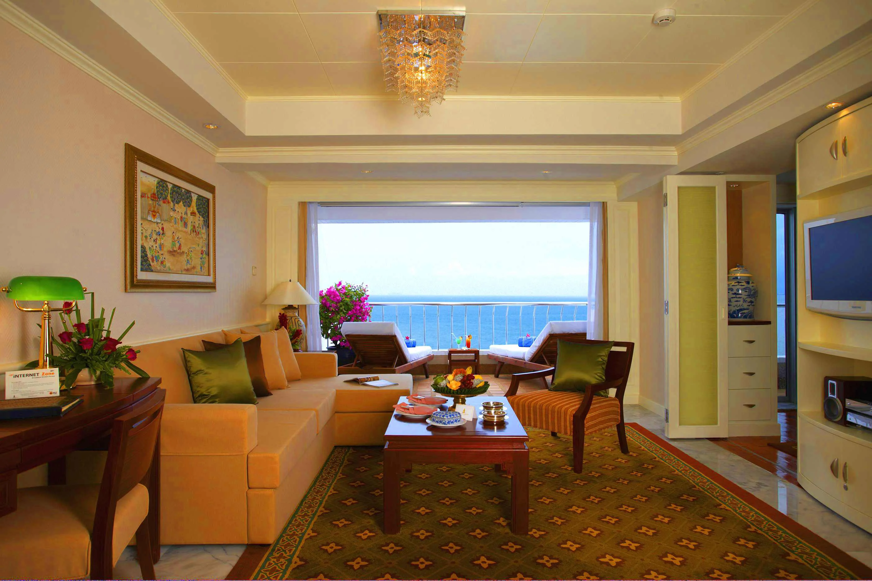 Living Room Ceilling Decoration