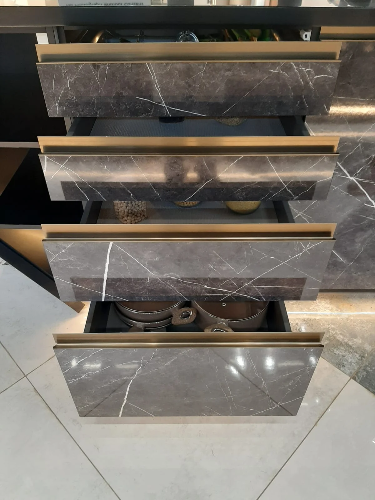 Soft Marble Drawer